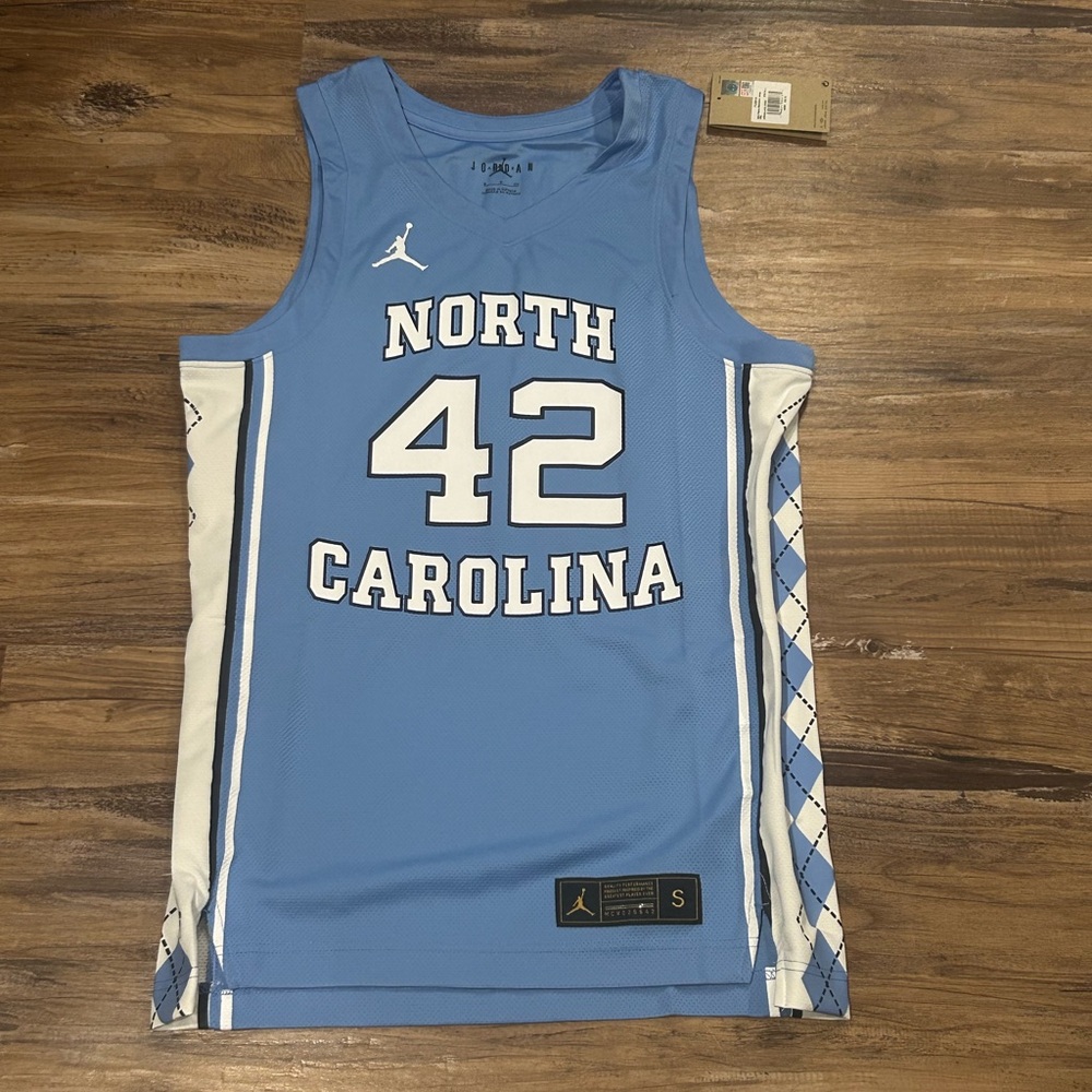 Jordan Brand UNC Sean May Jersey Size Small New With Tags